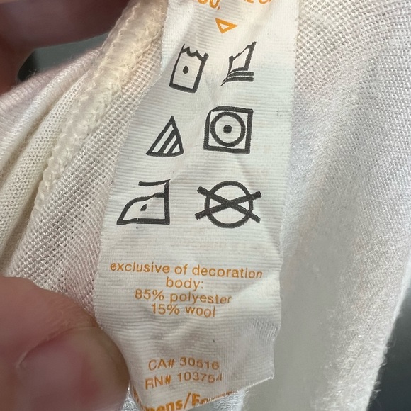 Lucy V Neck White Shirt - Picture 4 of 6